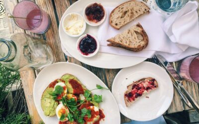 En route vers les meilleures adresses pour bruncher à Paris, Londres, et Stockholm